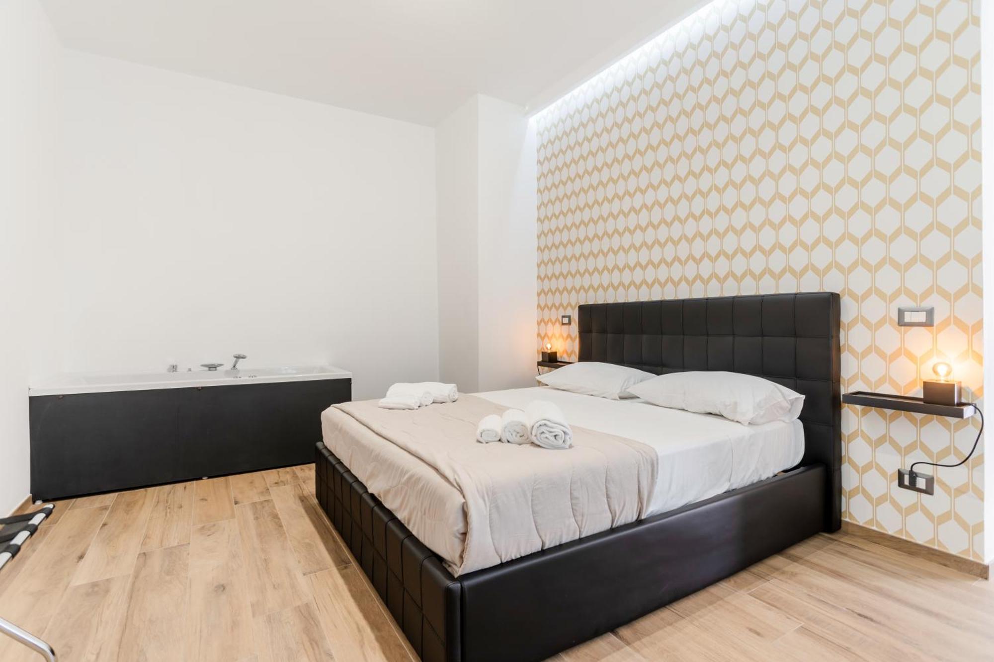 Pietramare Luxury Suites Bari Extérieur photo